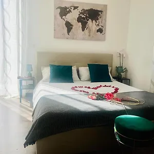 Bella My In The Center Appartement