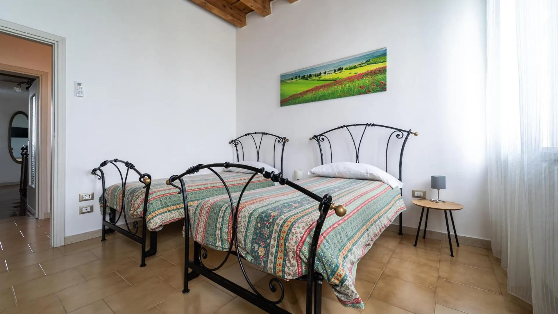 Antico Stemma di Corte Meneghella Monzambano Casa vacanze